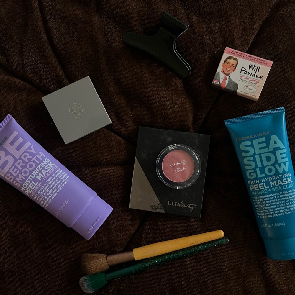 Makeup and skincare bundle